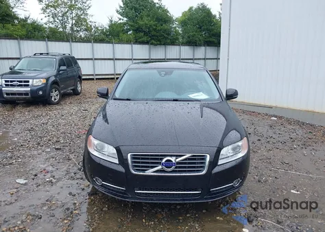 2013 Volvo S80 3.2/3.2 Platinum/3.2 Premier Plus from USA, damaged, VIN YV1952AS9D1166600